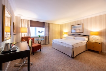 Premium Room, 1 King Bed