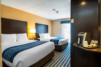 Room, 2 Queen Beds, Non Smoking (Main Floor)