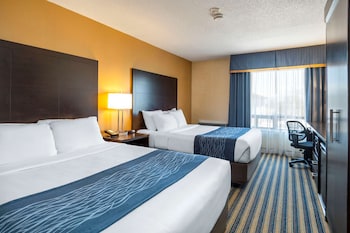 Room, 2 Queen Beds, Non Smoking (Second Floor)