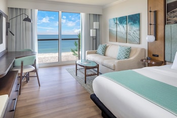 Room, 1 King Bed with Sofa bed, Oceanfront