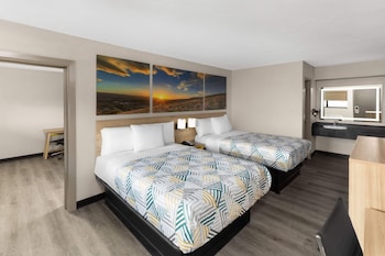 Suite, Multiple Beds, Non Smoking (1 Bedroom)