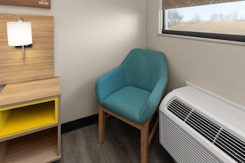 Room, 1 King Bed, Mobility Accessible, Non Smoking (Bathtub W/grab Bars)
