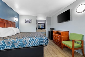 Room, 1 King Bed, Non Smoking
