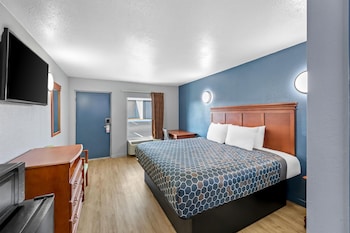 Room, 1 King Bed, Non Smoking