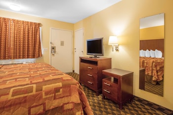 Standard Room, 1 King Bed, Smoking
