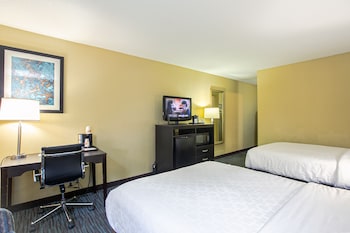 Standard Room, 2 Double Beds, Non Smoking