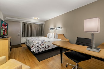 Superior Room, 1 King Bed (Smoke Free)