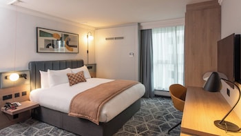 Standard Room, 1 Double Bed, Accessible (Walk in Shower)