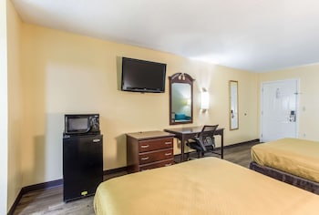Standard Double Room, 2 Double Beds, Non Smoking