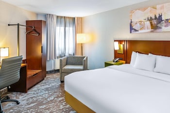 Room, 1 King Bed with Sofa bed, Non Smoking