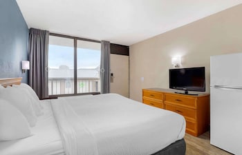Studio, 1 King Bed, Non Smoking