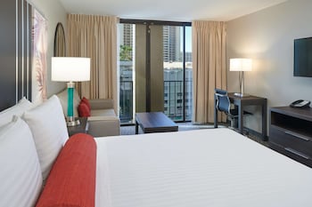 Room, City View