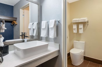 Standard Room, 2 Queen Beds, Non Smoking, Refrigerator & Microwave