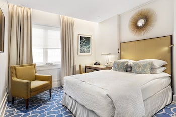 Standard Room, 1 Queen Bed