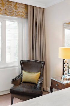 Petit Double Room