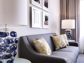 Deluxe Room, 1 King Bed