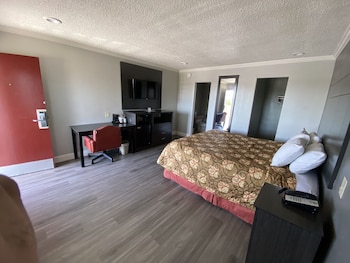 Deluxe Room, 1 King Bed, Non Smoking