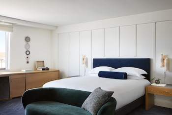 Premium Room, 1 King Bed (Spa)