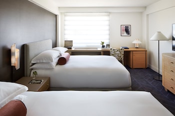 Room, 2 Queen Beds (Essential)