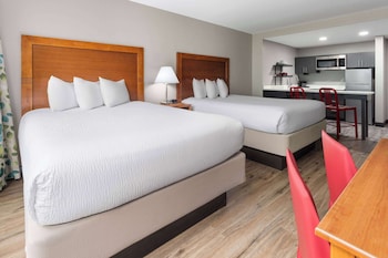 Room, 2 Queen Beds, Non Smoking (Kitchenette)