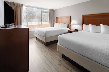 Superior Room, Multiple Beds, Non Smoking (Kitchenette)