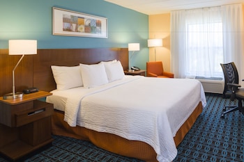 Room, 1 King Bed (Mobility Accessible, Tub)