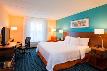 Room, 1 King Bed (Mobility Accessible, Tub)