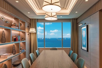 Presidential Suite, 1 King Bed, Sea View