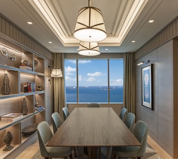 Presidential Suite, 1 King Bed, Sea View