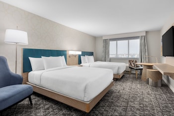 Suite, 2 Queen Beds (Two Room)