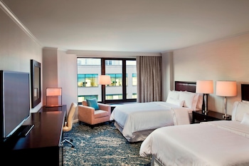 Room, 2 Double Beds, City View