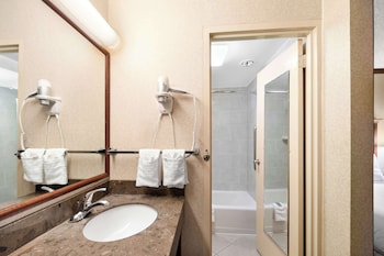 Standard Room, 1 Double Bed, Non Smoking, Refrigerator & Microwave