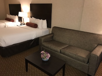 Suite, 2 Double Beds, Non Smoking
