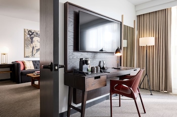 Suite, 1 King Bed with Sofa bed