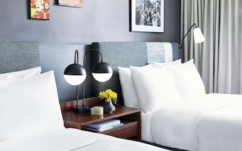 Room, 2 Double Beds, City View