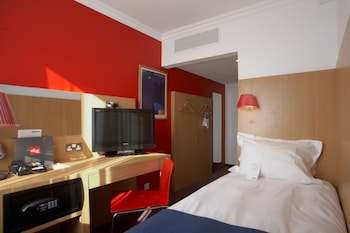 Room (Cosy)