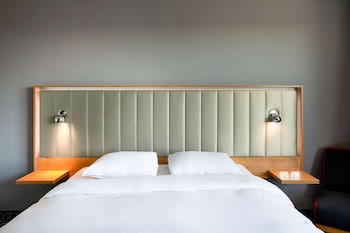 Standard Room, River View