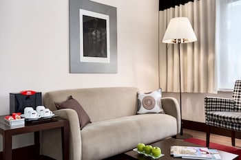 Junior Suite (Extra Bed 3 adults)