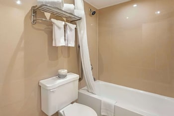 Standard Room, 2 Queen Beds, Non Smoking
