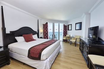 Junior Suite, 2 Bedrooms, Ocean View (B2C-US)