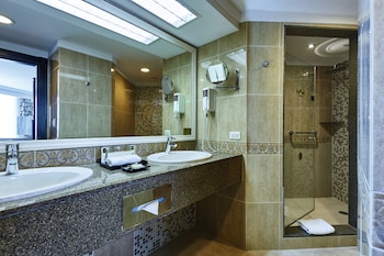 Suite, Oceanfront (C)