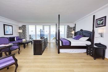 Suite, Oceanfront (C)