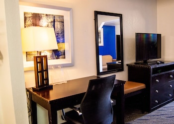 King Suite with Jacuzzi