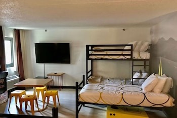 Room, Multiple Beds, Non Smoking