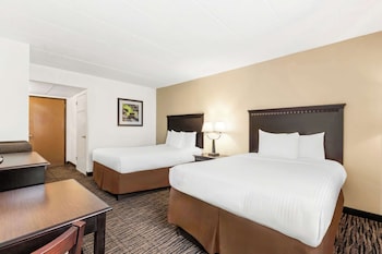Standard Room, 2 Double Beds, Non Smoking
