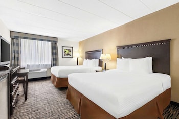 Standard Room, 2 Queen Beds, Non Smoking