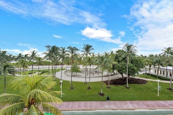 Ocean Front Signature Suite with Terrace