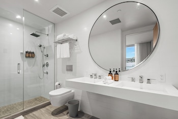King Suite with Terrace