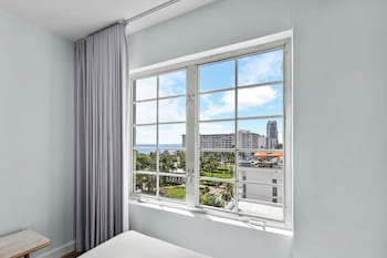 Partial Ocean View King