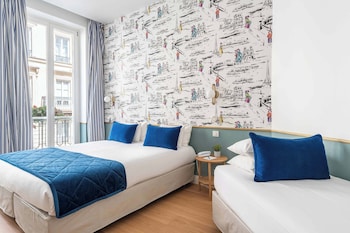 Triple room - Complimentary soft minibar,courtesy tray, Chromecast and digital press